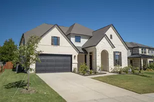 305 Alicia Ct, Mansfield, TX 76063 - Photo 2