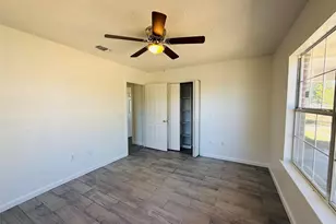 910 Van Zandt St, Paris, TX 75460 - Photo 16