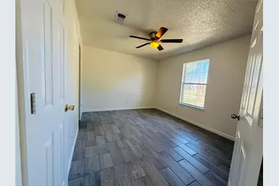 910 Van Zandt Street, Paris, TX 75460 - Photo 12