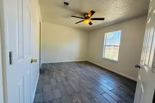910 Van Zandt St, Paris, TX 75460 - Photo 12
