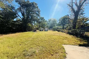 910 Van Zandt St, Paris, TX 75460 - Photo 24