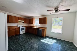 910 Van Zandt St, Paris, TX 75460 - Photo 4