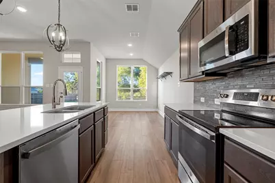 377 Hadley Street, Woodway, TX 76712 - Photo 6