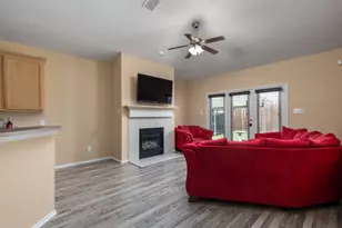 1613 Bluebird Dr, Little Elm, TX 75068 - Photo 10