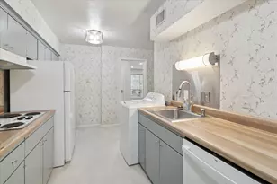 11118 Valleydale Dr, Dallas, TX 75230 - Photo 6