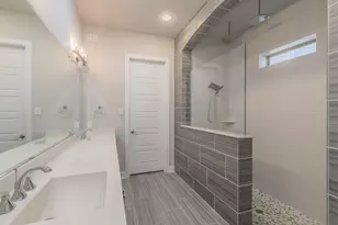 8608 Ballifeary Pl, Dallas, TX 75238 - Photo 24