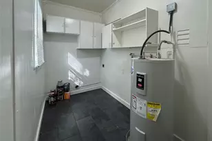 2109 N Elm St, Denton, TX 76201 - Photo 28