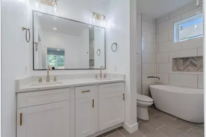 702 Graham Avenue, Dallas, TX 75223 - Photo 16