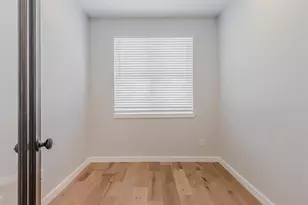 702 Graham Ave, Dallas, TX 75223 - Photo 6