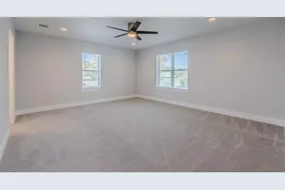 702 Graham Avenue, Dallas, TX 75223 - Photo 24