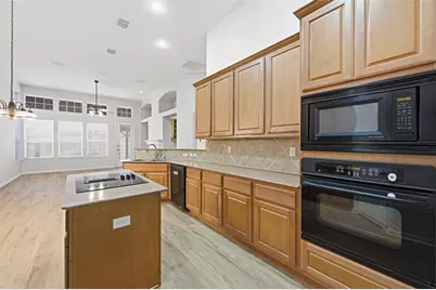 2401 Chesterwood Drive, Little Elm, TX 75068 - Photo 12