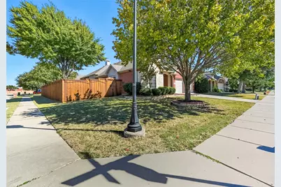 2401 Chesterwood Drive, Little Elm, TX 75068 - Photo 32