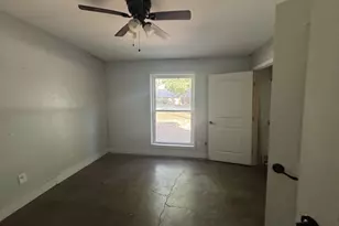 1516 E McLennan Ave, Mart, TX 76664 - Photo 12