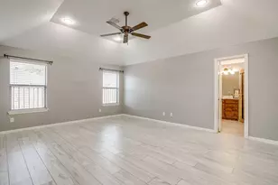 621 Daniel Dr, Burleson, TX 76028 - Photo 20