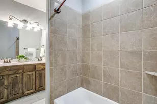 621 Daniel Dr, Burleson, TX 76028 - Photo 30