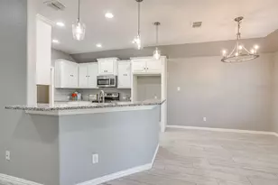 621 Daniel Dr, Burleson, TX 76028 - Photo 10