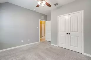 621 Daniel Dr, Burleson, TX 76028 - Photo 34