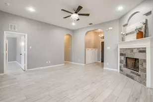 621 Daniel Dr, Burleson, TX 76028 - Photo 8