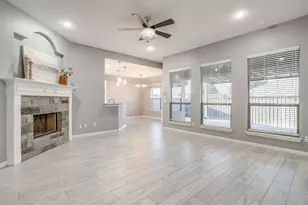 621 Daniel Dr, Burleson, TX 76028 - Photo 6