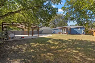 111 N Avenue R, Clifton, TX 76634 - Photo 22