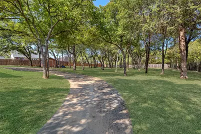 111 Creek Side Court, Kennedale, TX 76060 - Photo 2