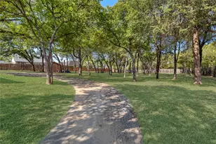 111 Creekside Ct, Kennedale, TX 76060 - Photo 2