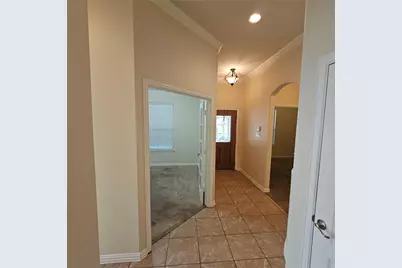922 Meadow Flower Lane, Garland, TX 75043 - Photo 2