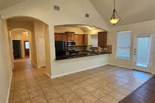922 Meadow Flower Ln, Garland, TX 75043 - Photo 10