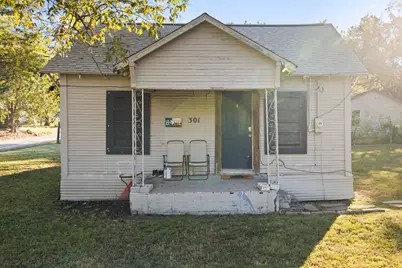 301 S Morrow Street, Blue Ridge, TX 75424 - Photo 1