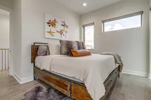 3231 Elihu St, Dallas, TX 75210 - Photo 10