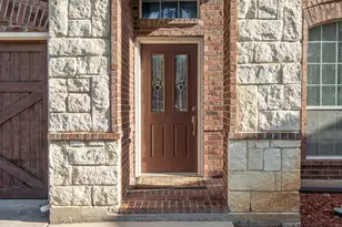 910 Waterside Dr, Euless, TX 76039 - Photo 4