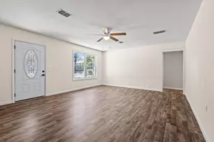 206 S Magnolia St, Pottsboro, TX 75076 - Photo 6