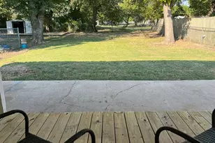 603 N Denton Ave, Justin, TX 76247 - Photo 36