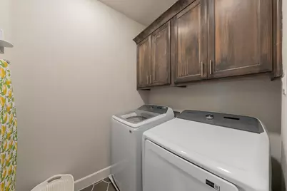 8256 Milroy Lane, Dallas, TX 75231 - Photo 32