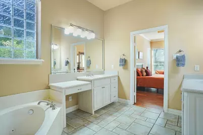 5848 River Meadows Place, Fort Worth, TX 76112 - Photo 24