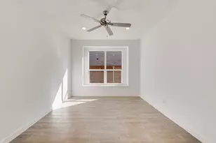 3400 Falcon Field Dr, Mesquite, TX 75181 - Photo 4