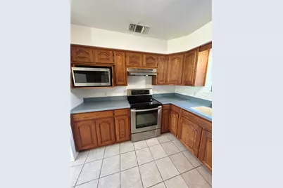 1300 3rd Street, Granbury, TX 76048 - Photo 8