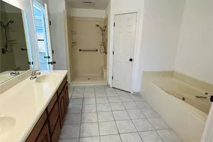 1300 3rd St, Granbury, TX 76048 - Photo 14