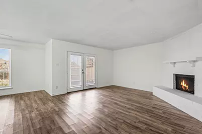 524 Cole Avenue, Saginaw, TX 76179 - Photo 4