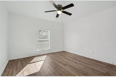 524 Cole Avenue, Saginaw, TX 76179 - Photo 20