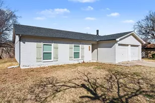 524 Cole Ave, Saginaw, TX 76179 - Photo 2