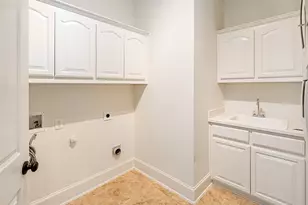 2209 Lady Cornwall Dr, Lewisville, TX 75056 - Photo 22