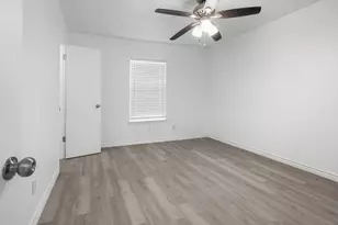 404 Dollins St, Cedar Hill, TX 75104 - Photo 16