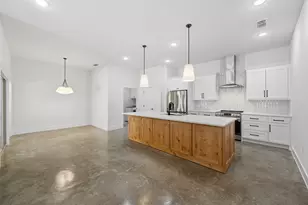 102 Cardinal Woods Ct, Granbury, TX 76049 - Photo 6