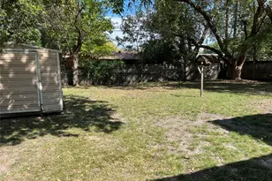 1711 Harris St, Gainesville, TX 76240 - Photo 4