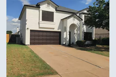 3120 Longbow Drive, Grand Prairie, TX 75052 - Photo 2