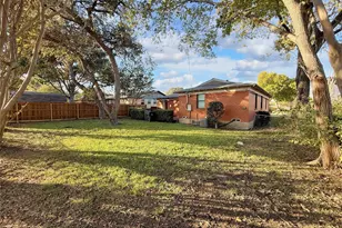 822 Bandera Ln, Garland, TX 75040 - Photo 24