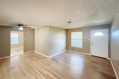 822 Bandera Lane, Garland, TX 75040 - Photo 4