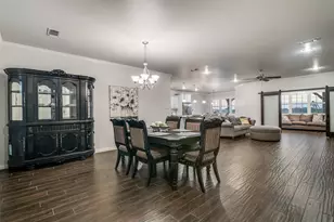 1165 Chartres St, Oak Ridge, TX 75142 - Photo 8