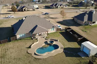 1165 Chartres St, Oak Ridge, TX 75142 - Photo 38